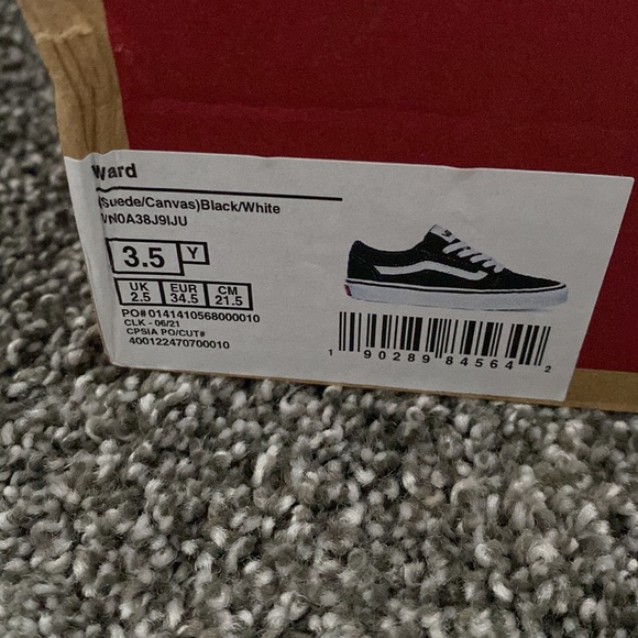 Youth Ward Vans NITB - Picture 2 of 10